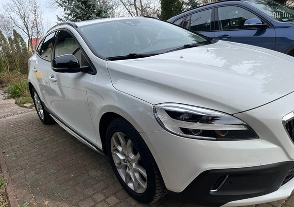 Volvo V40 cena 83000 przebieg: 118000, rok produkcji 2018 z Łódź małe 56